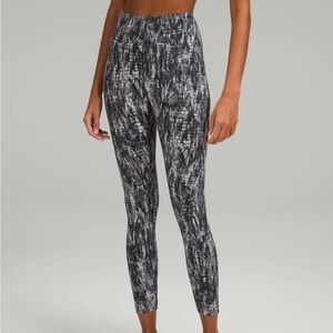 Lululemon InStill High-Rise Tight 25" Lino Slide Alpine White Black Size 10